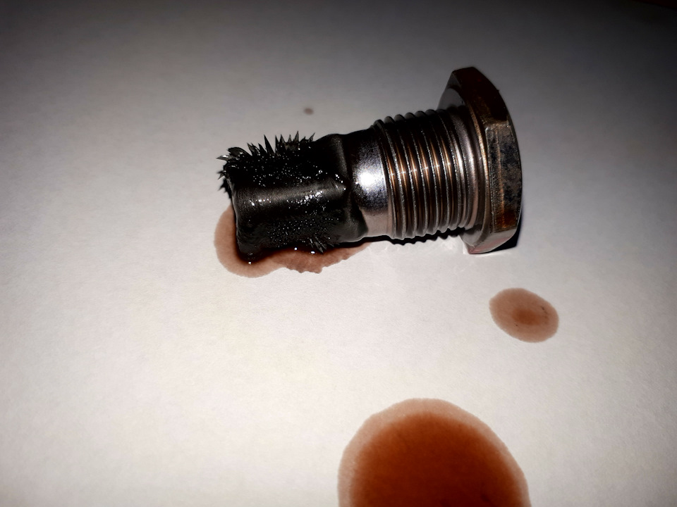 такой вот налет на магните. Притерлись детали. — KIA Optima (4G)