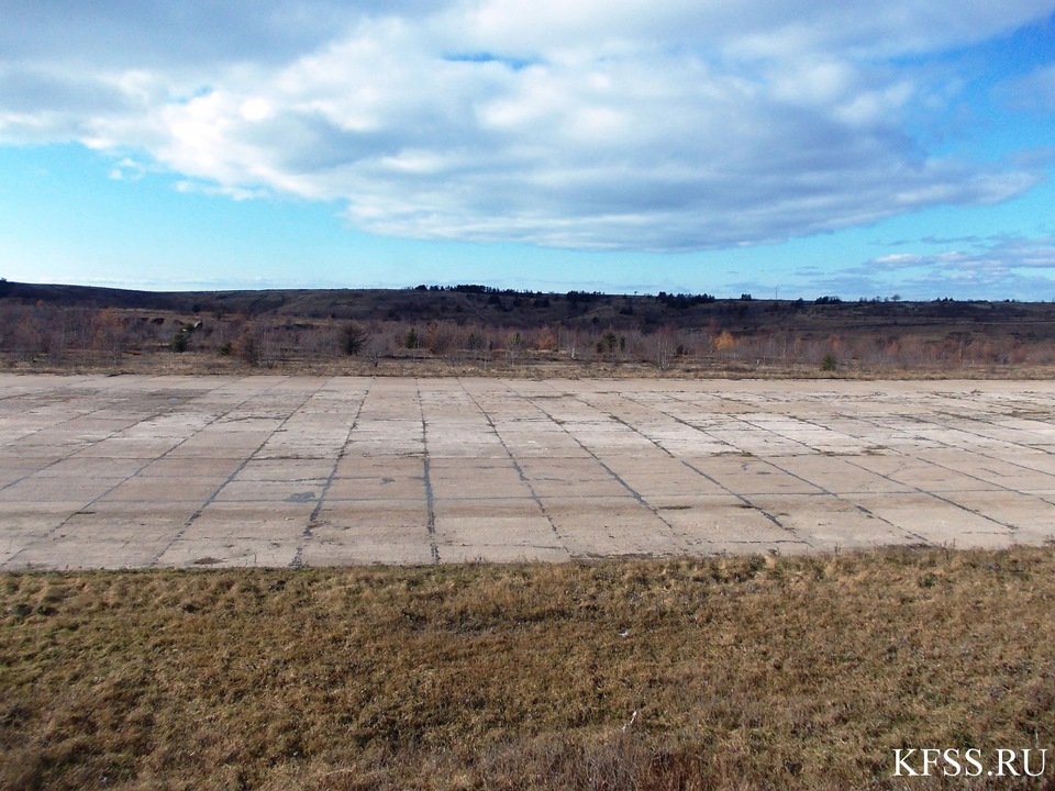 Аэродром пушистый сахалин. Старый аэропорт южно-сахалинск. Аэропорт пушистый сахалин. Аэродром пушистый корсаков. Аэропорт корсаков.