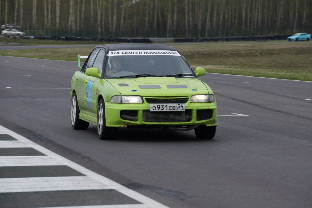 Mitsubishi lancer evo 9 drift. Проджект эволюшн 0. 20. Игра про бездорожье на xbox one. Lancer evo 9.