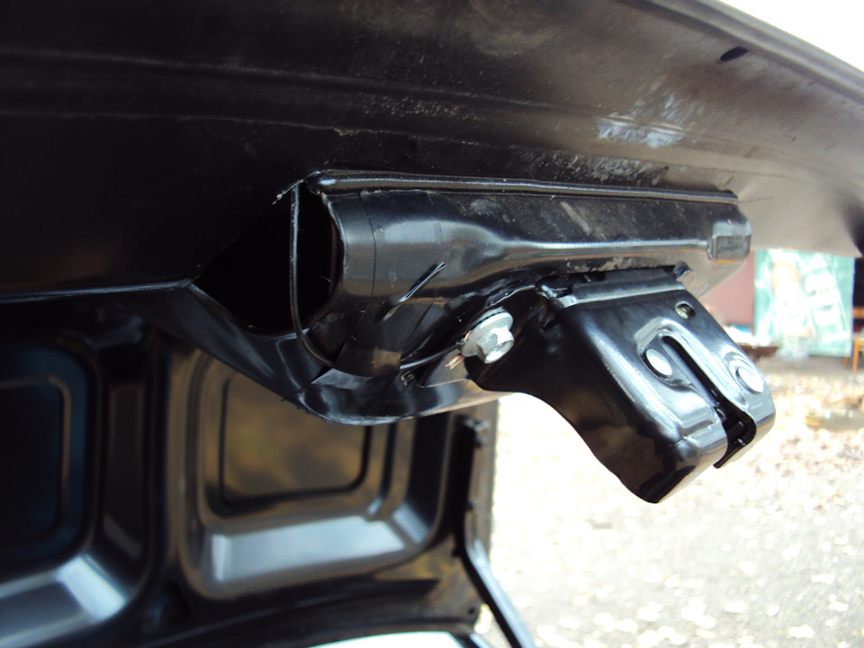 9d15d6es 960 Как открывается багажник на гранте