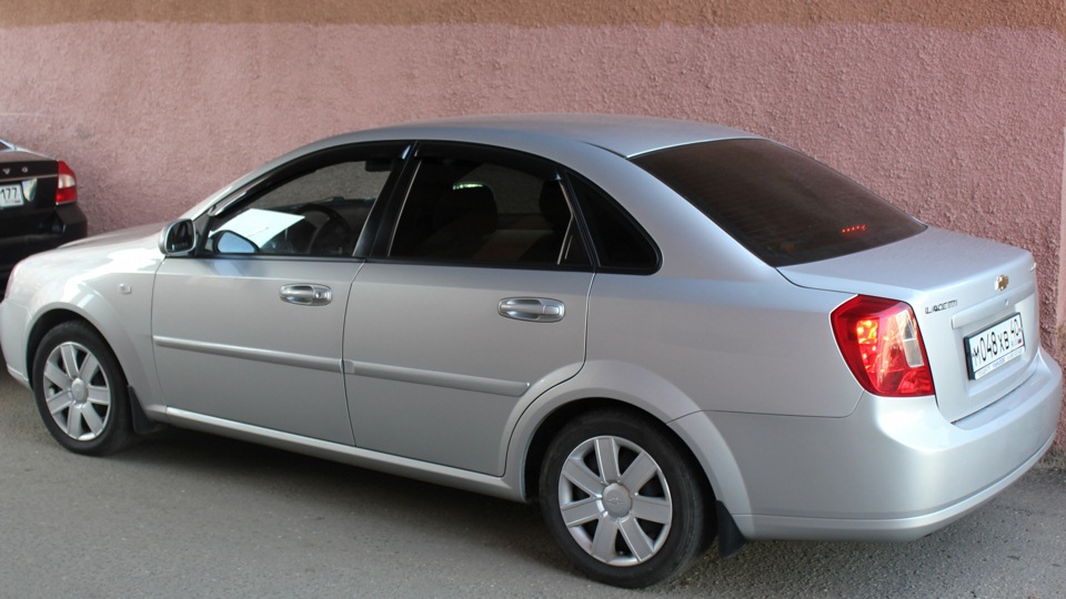 Красивый Chevrolet Lacetti