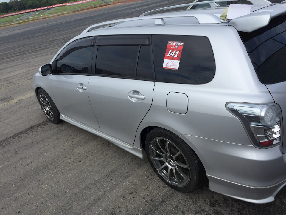 Toyota Corolla Fielder 2005 TRD