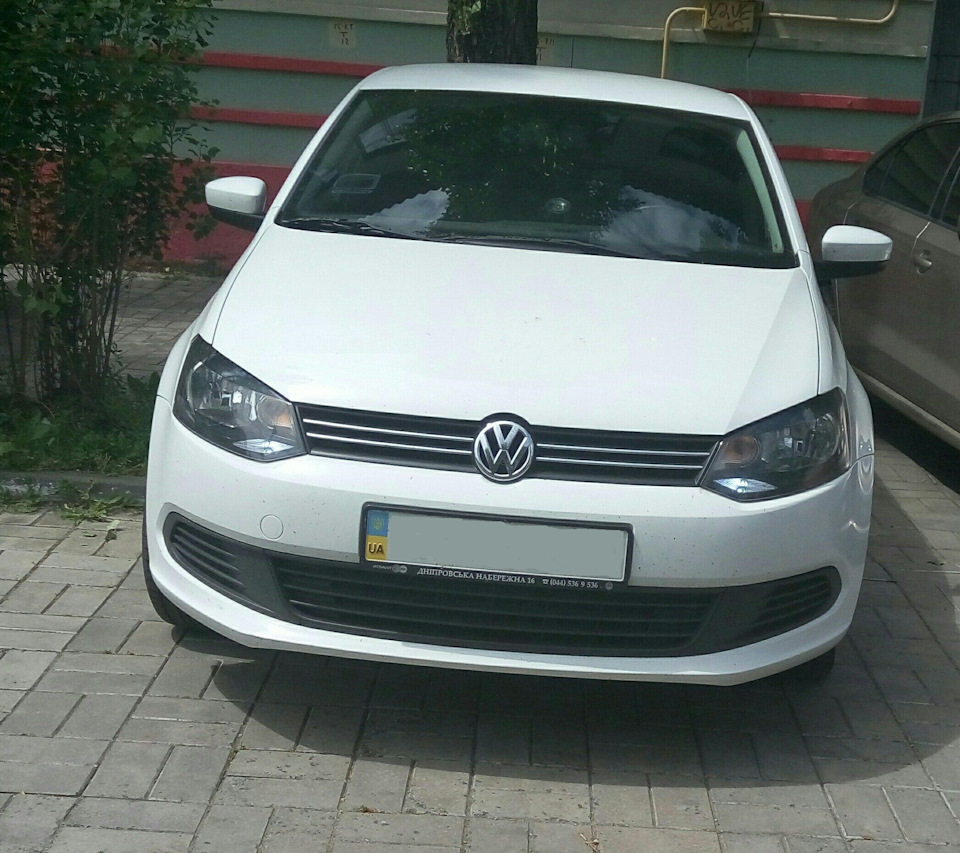 Светодиоды в габариты — Volkswagen Polo Sedan, 1,6 л, 2014 года ...