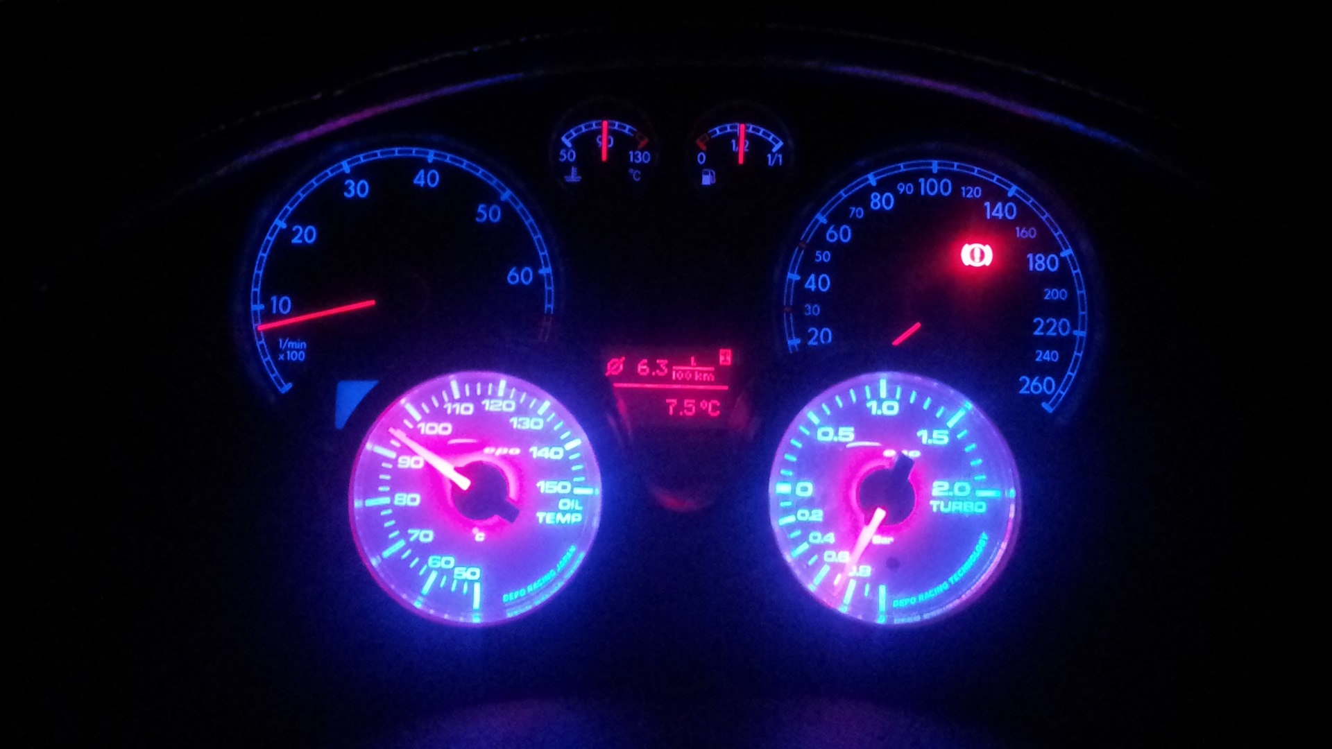 Прибора пассат б5. Доп приборы в Пассат б5. Voltmeter on my Passat b5.5.. Диоды для приборной панели Пассат б5. Приборной панели Volkswagen Passat b5 1.8t 2002.