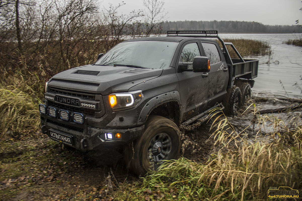 Тундре 6. Toyota Tundra 6х6. Тойота тундра 6 на 6. Тойота тундра 6х6 Геркулес. Toyota Tundra 6x6 Hercules.