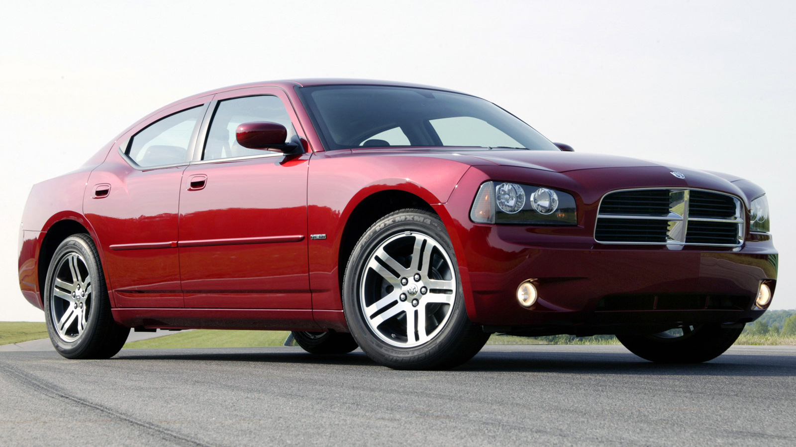 Dodge Charger 2010 седан