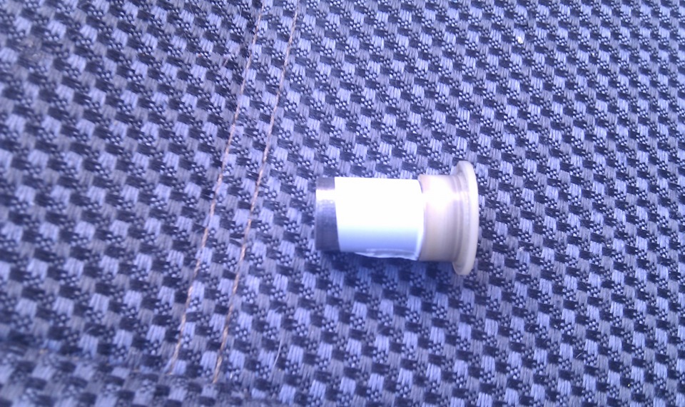 Болезнь всех ВАЗ 2114 дребезжание ручки КПП — Lada 2114, 1,5 л, 2011 ...