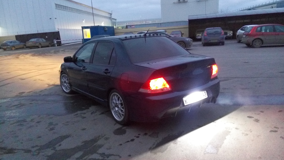 Форсунки омывателя веерного типа от Galant. — Mitsubishi Lancer IX, 1,6 ...