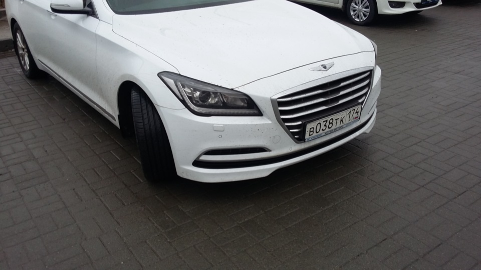 Hyundai genesis drive2