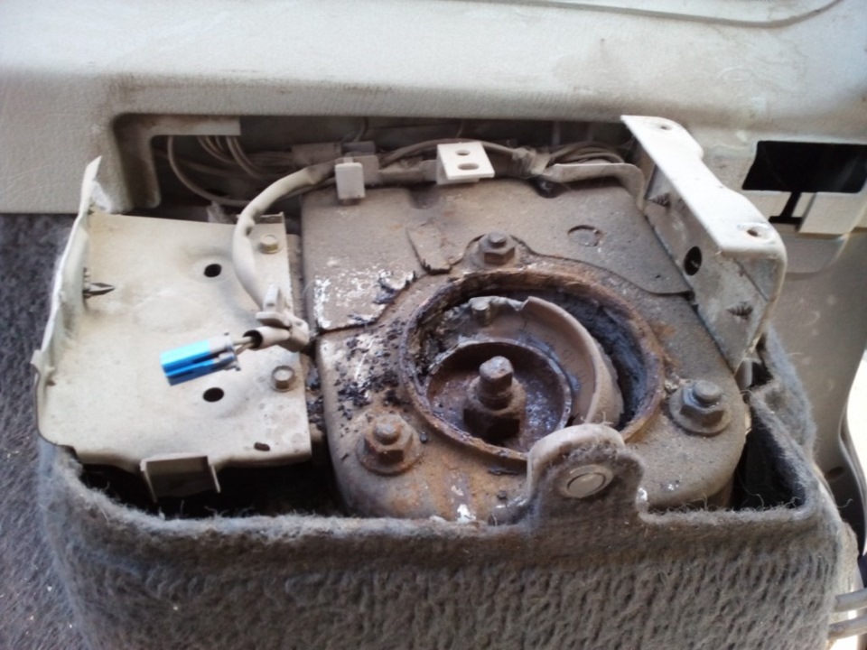 Сайлентблок задней стойки-чем заменить? — Сообщество «Mazda 626» на DRIVE2