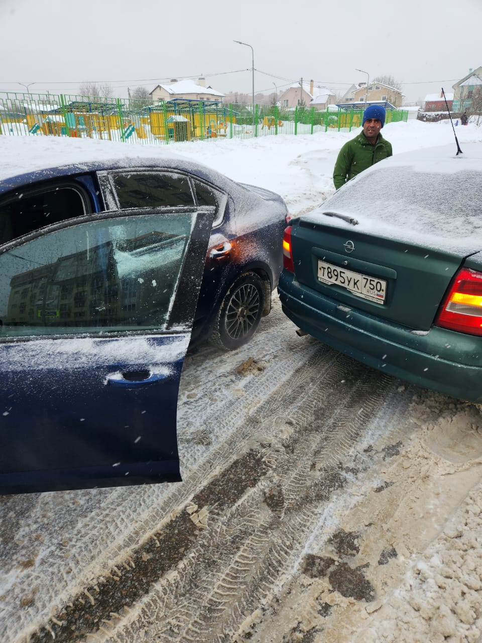 Второе дтп, спустя 2 недели, опять в меня сдали задом) — Skoda Octavia A7  Mk3, 1,8 л, 2014 года | ДТП | DRIVE2