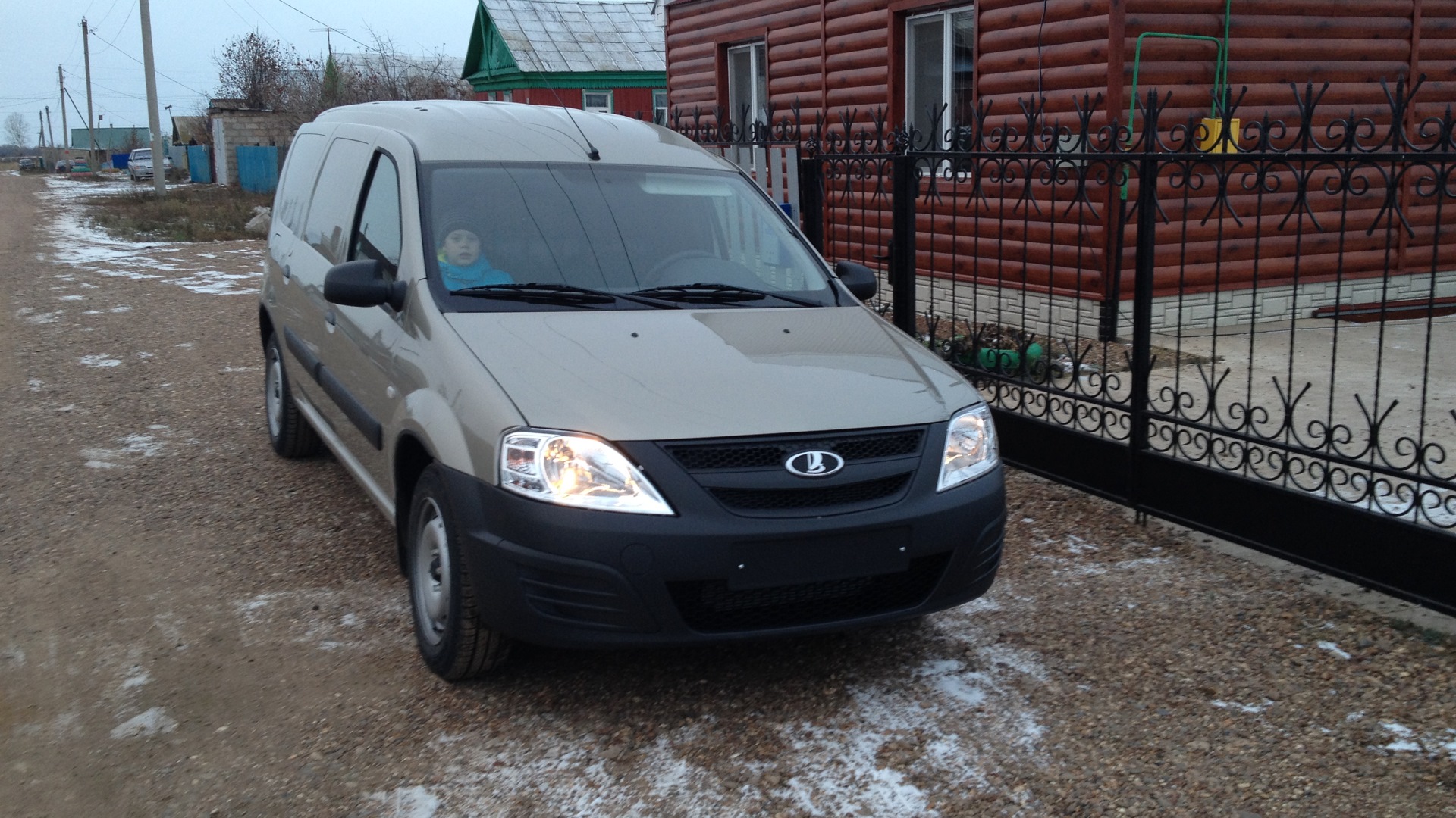 Lada Largus Фургон 1.6 бензиновый 2014 | на DRIVE2