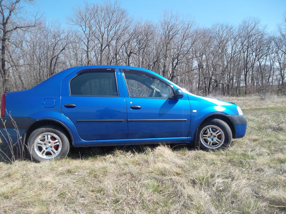 Рено логан синий фото Переобулся в лето - Renault Logan (1G), 1,6 л, 2006 года колёсные диски DRIVE2