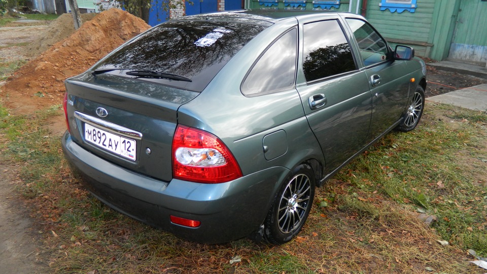 Lada Приора Хэтчбек