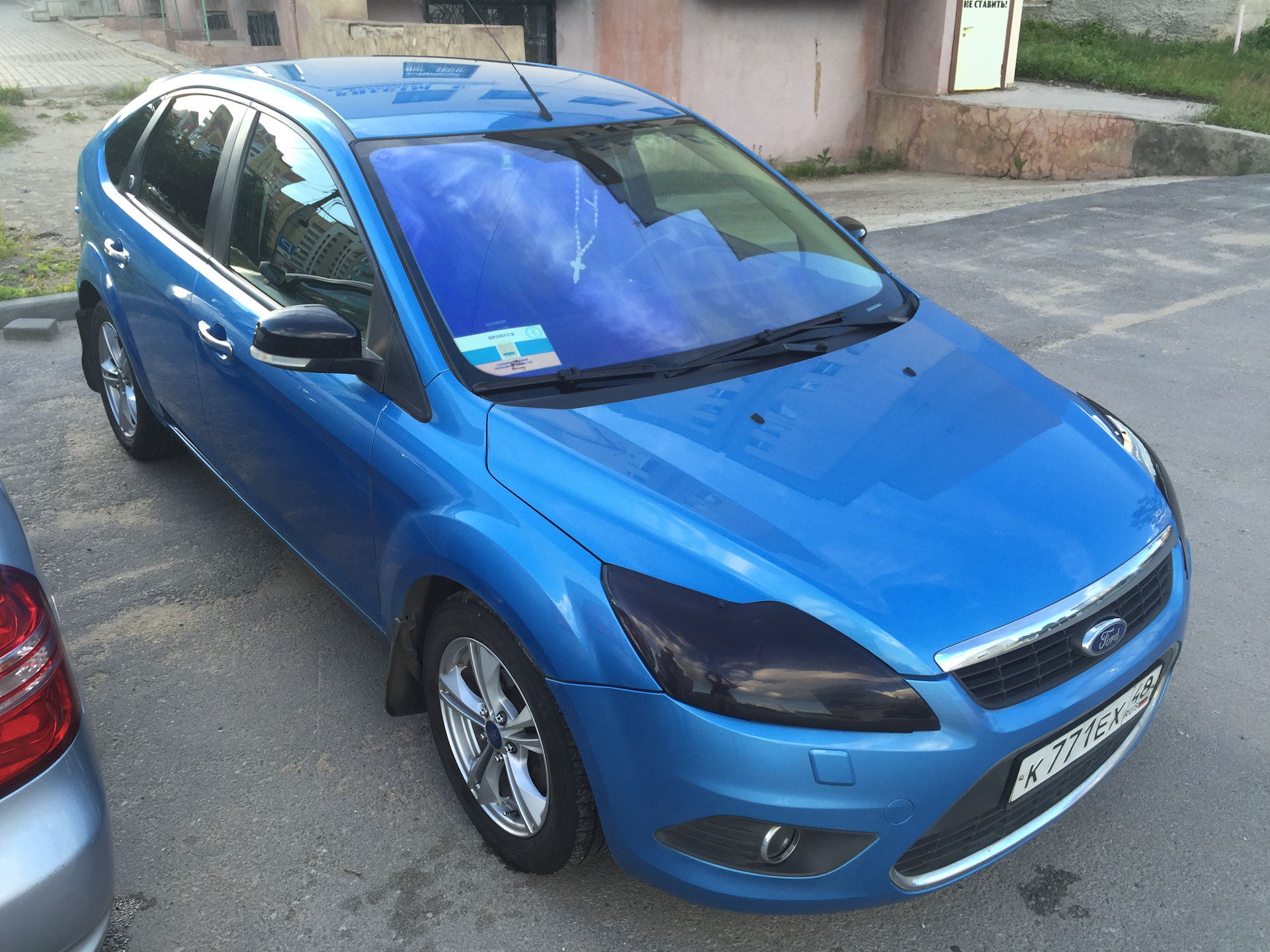 Ford Focus 2 Hatchback синий