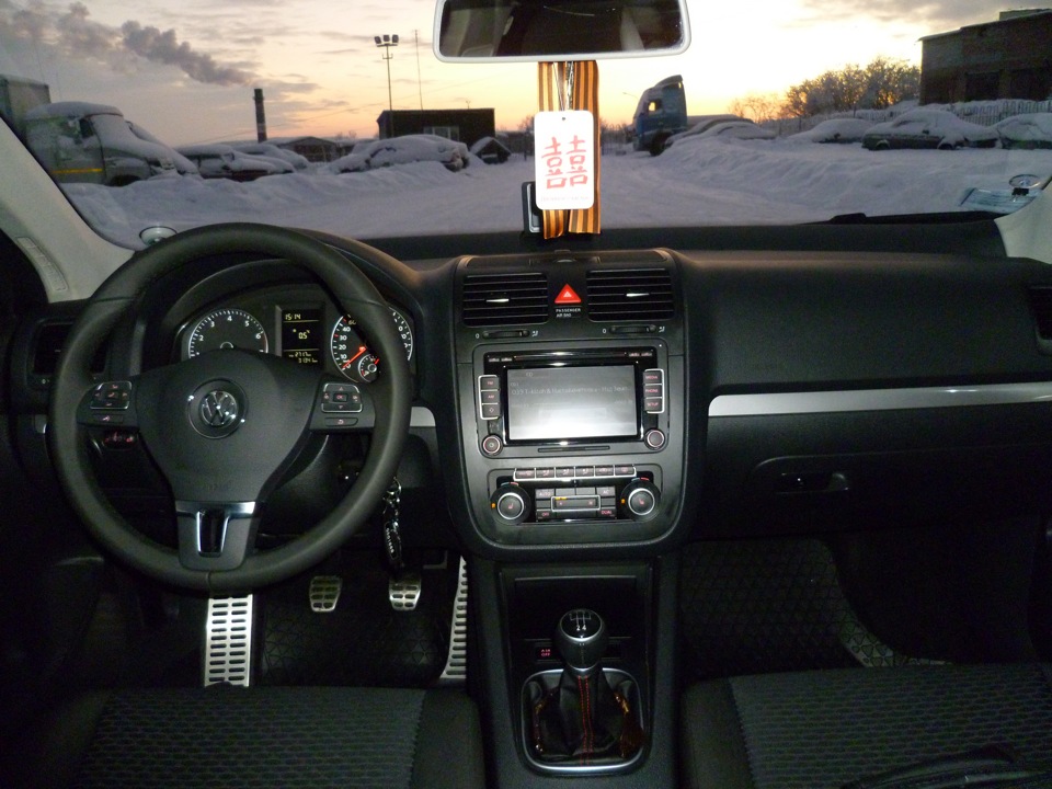 Установка мультируля — Volkswagen Jetta V, 1,6 л, 2010 года ...