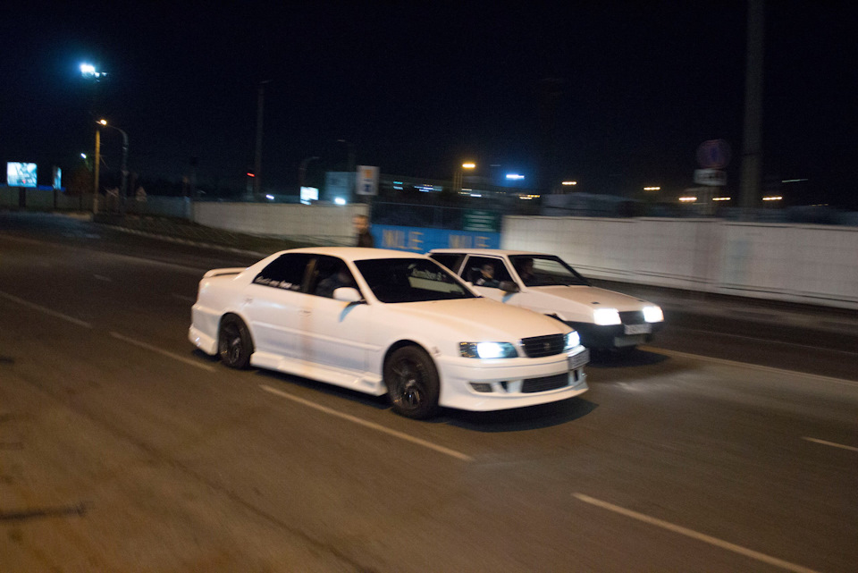1я секунда — Toyota Chaser (100)
