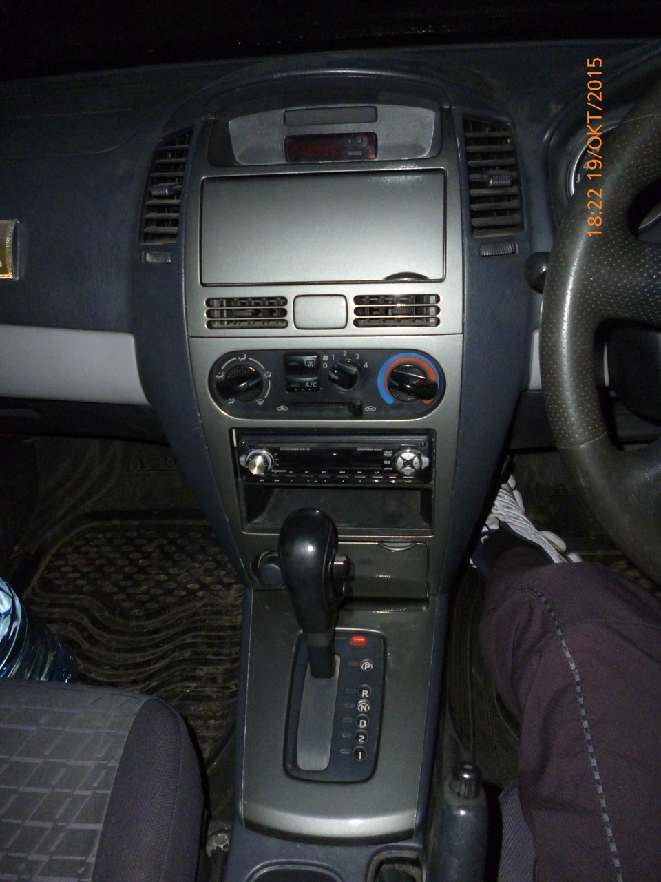 Nissan Wingroad y11 бардачок 1 din