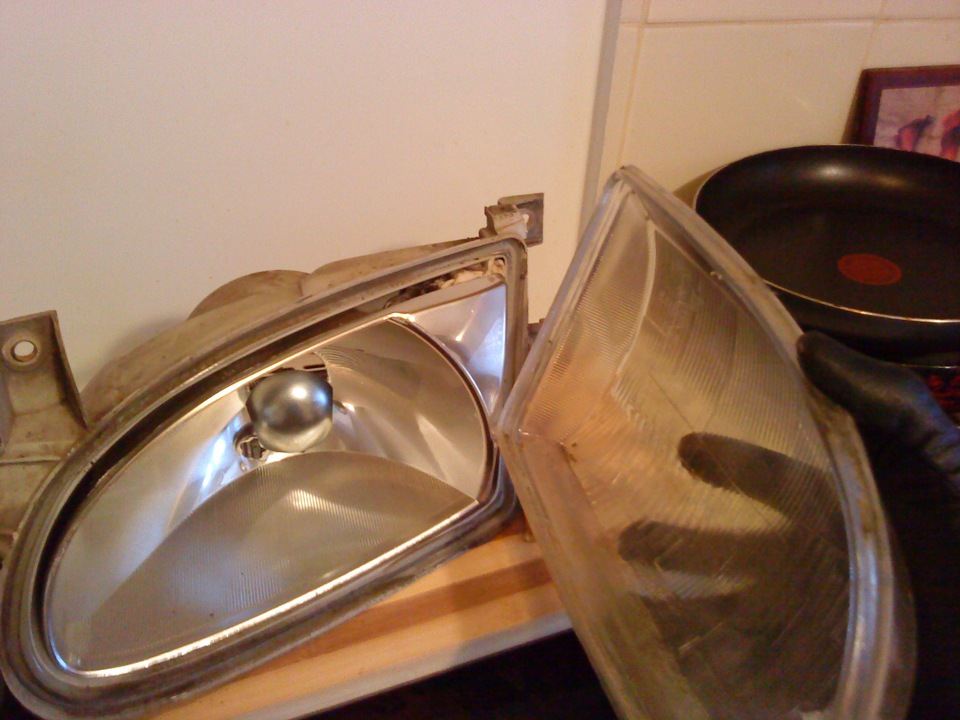 Решил почистить фары. — DRIVE2