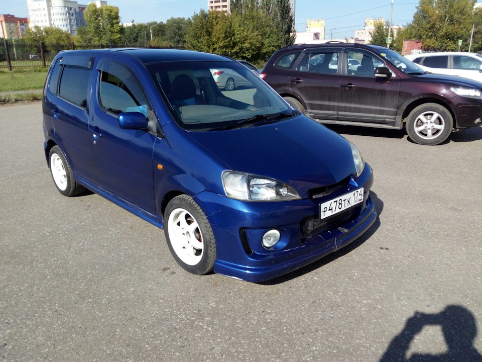 Знаменитый злачный тройник Ярва. — Daihatsu Yrv, 1,3 л, 2000 года ...