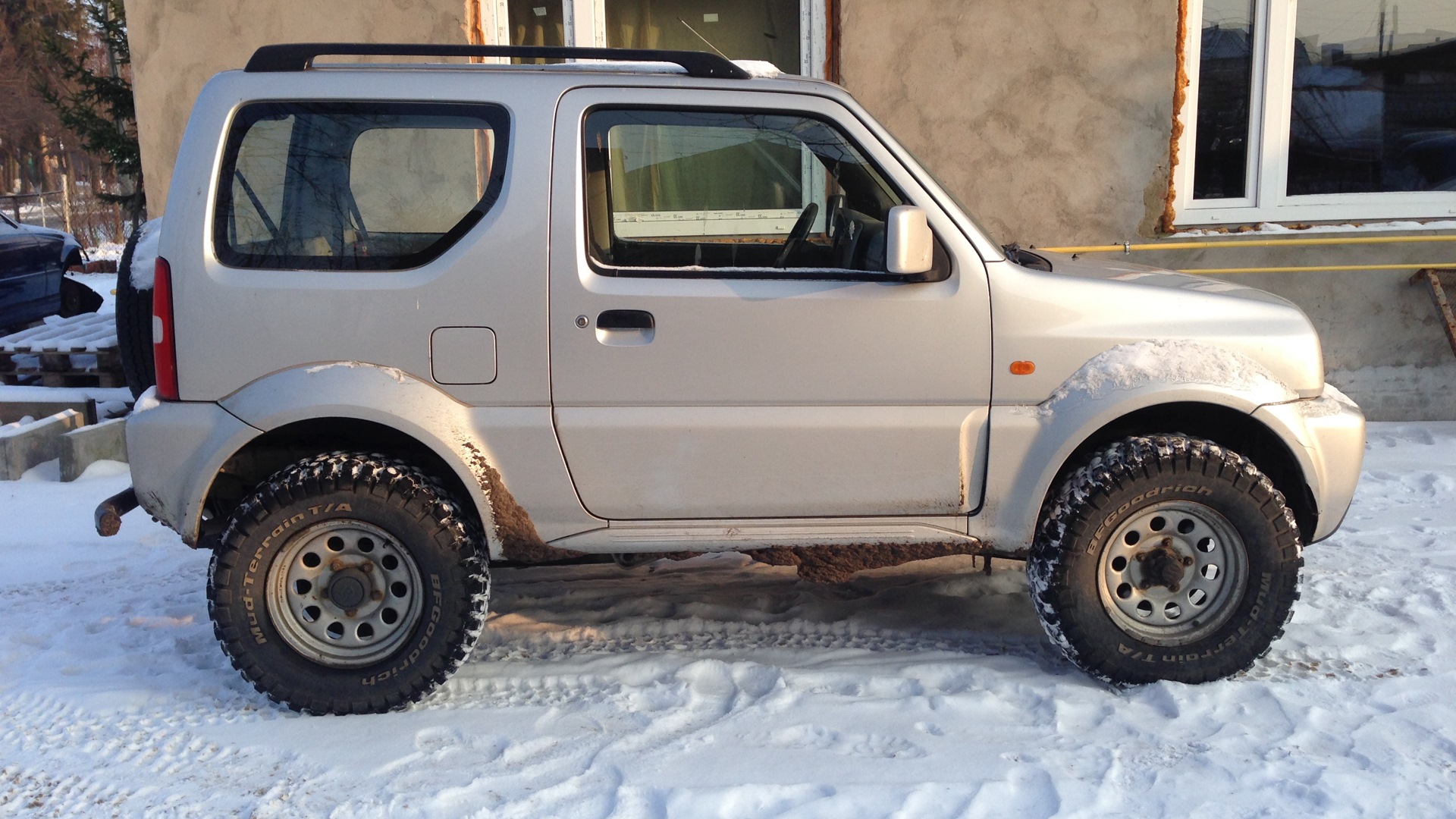 Джимни 1.3. МКПП Suzuki Jimny 1.3.