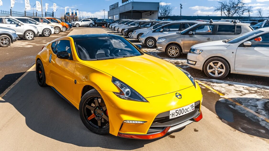 370z Nissan оранжевый