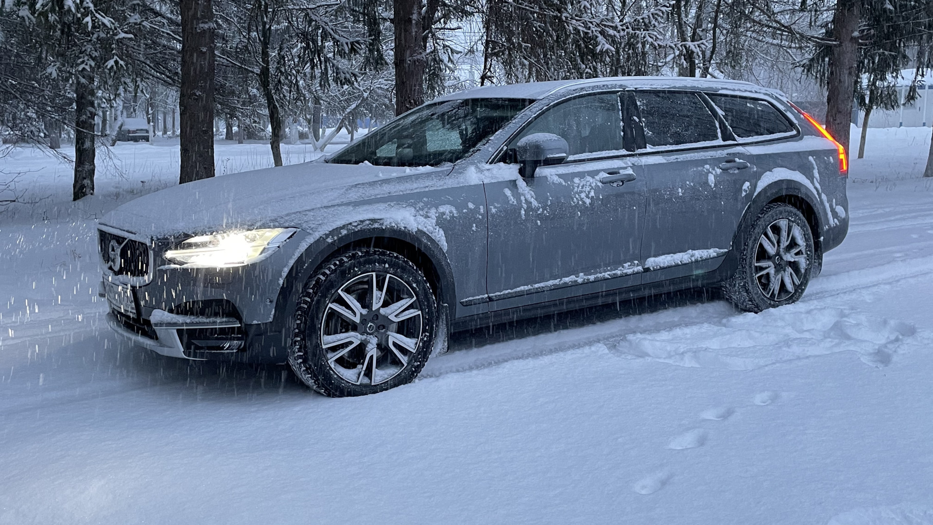 Volvo V90 Cross Country 2.0 бензиновый 2017 | на DRIVE2