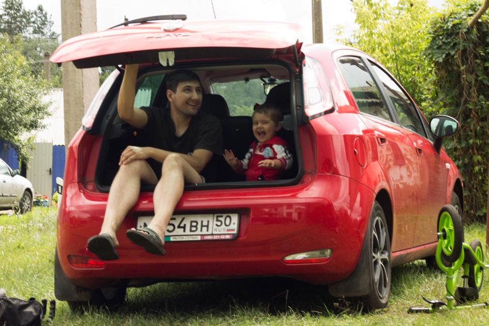 О багажнике пунты. — Fiat punto III, 2013 года | наблюдение | DRIVE2