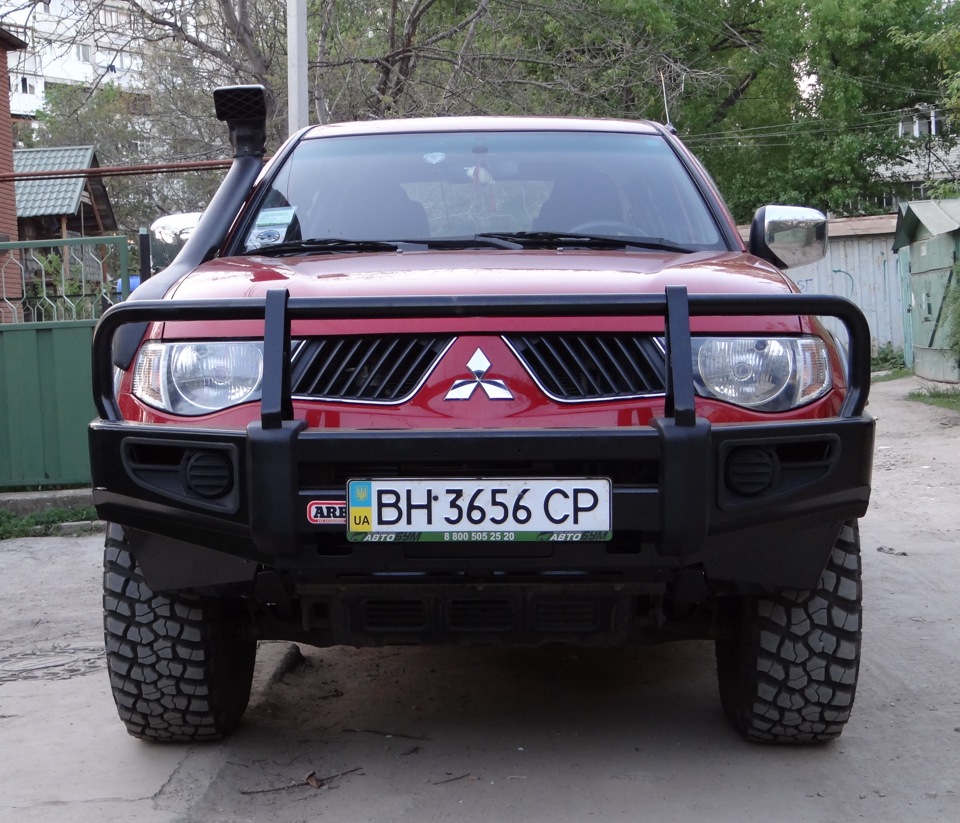 Бамперы для Mitsubishi L200 (2005 - 2014)