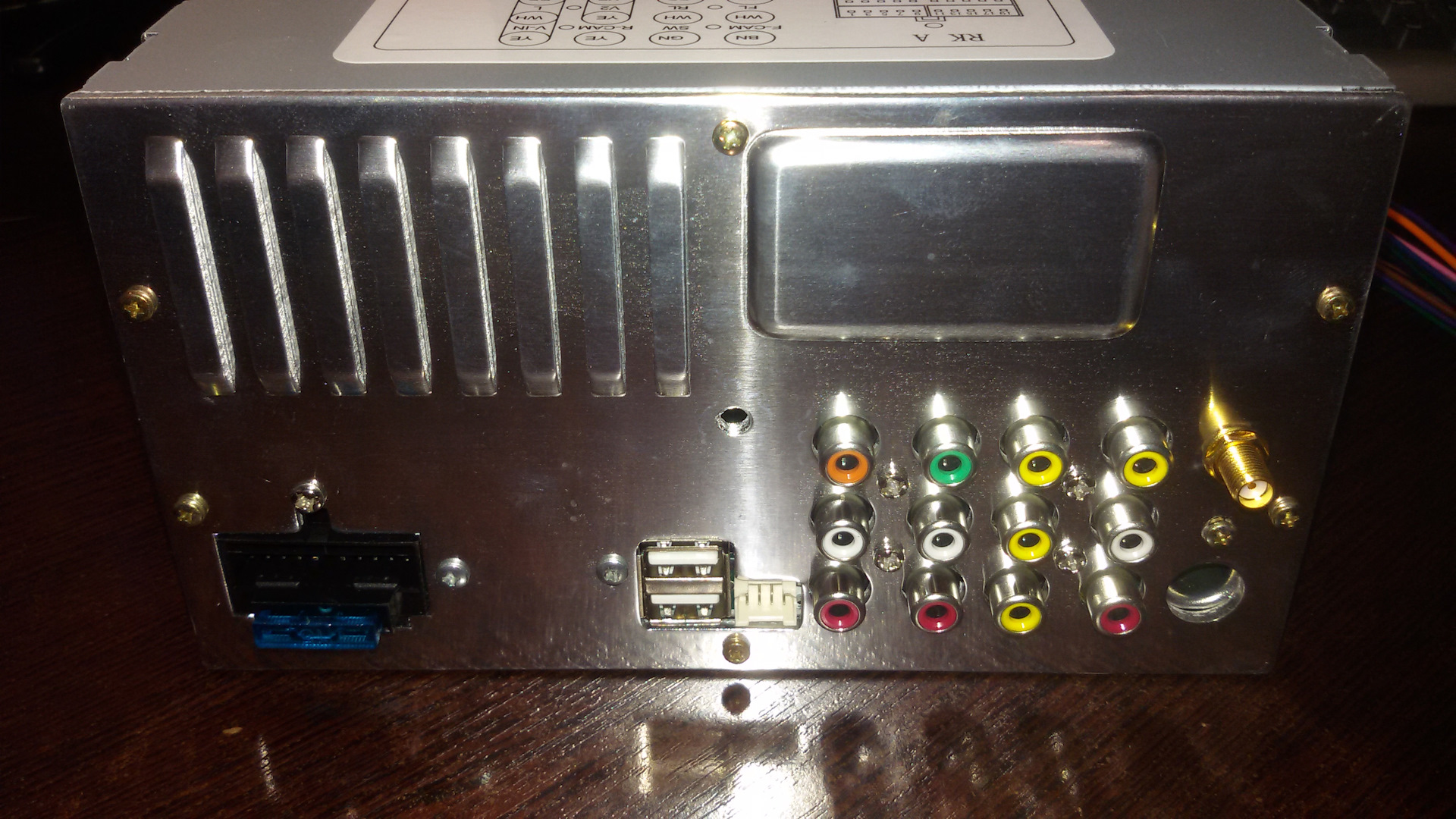 Греется магнитола на шевроле нива. Греется магнитола в машине. Пионер deh 1600ub. Автомагнитола boss 760di. Установка магнитолы в камаз.