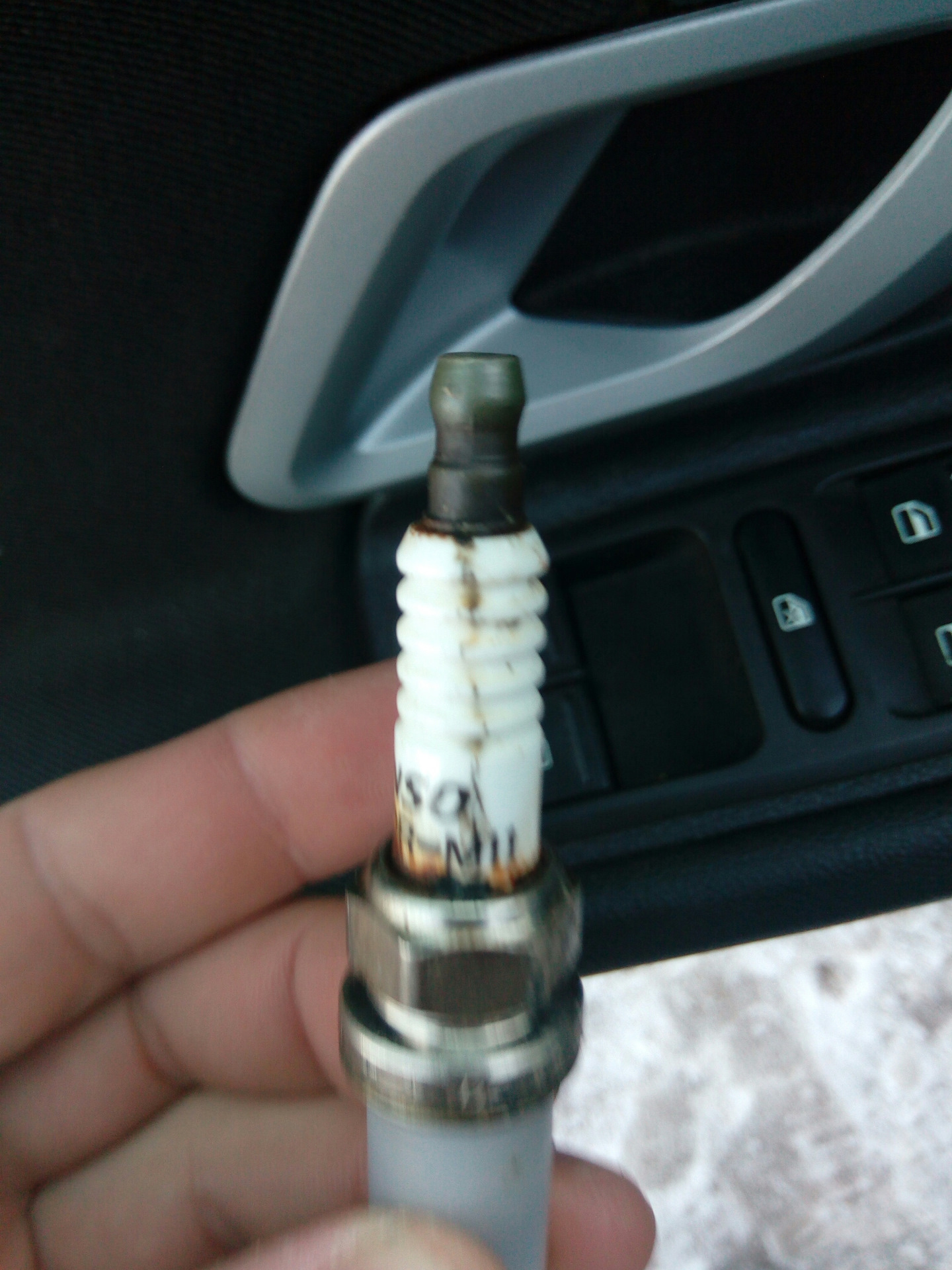 0 бензин. Свечи шкода румстер. Свечи шкода кодиак 1. Свечи шкода румстер. 4.