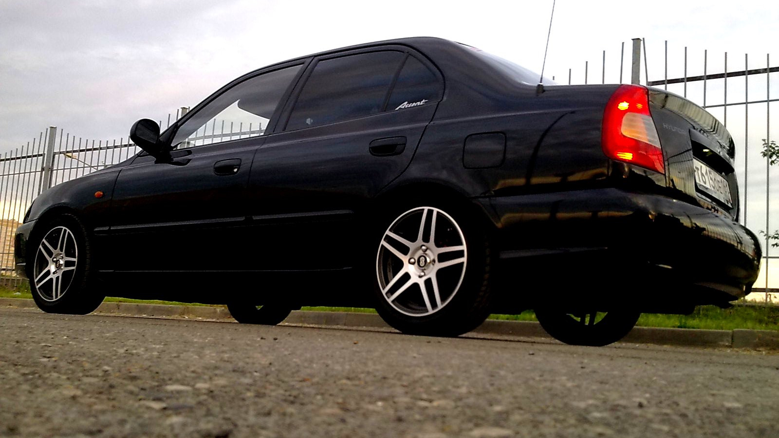 Hyundai Accent (2G) 1.5 бензиновый 2007 | Black Rocket на DRIVE2