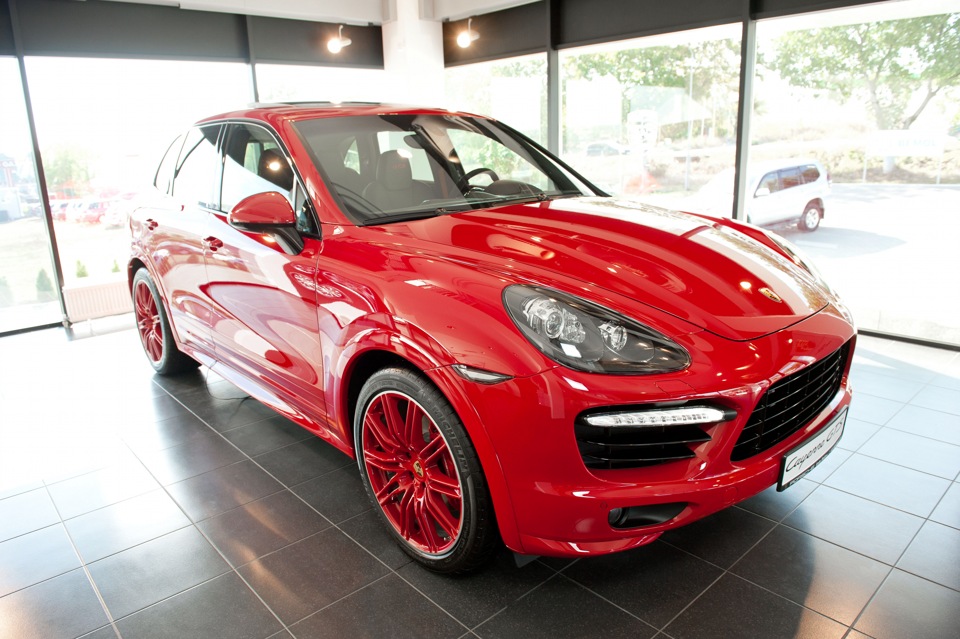 Porsche Cayenne GTS Carmine Red — жгучий перчик — DRIVE2