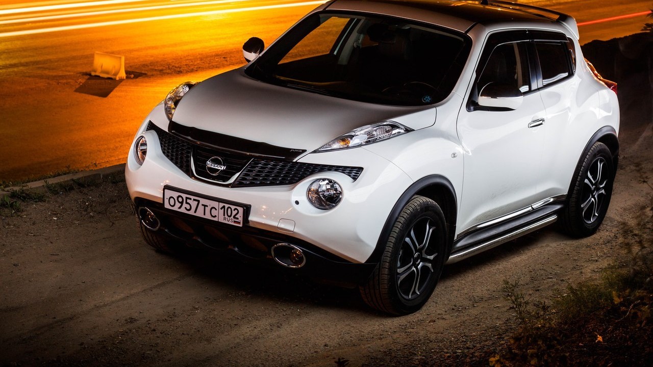 Juke 858