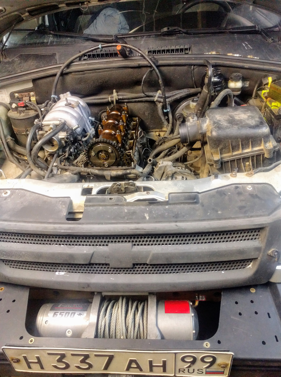 Натяжитель цепи ISAI, замена масла, и регулировка фаз газораспределения ...