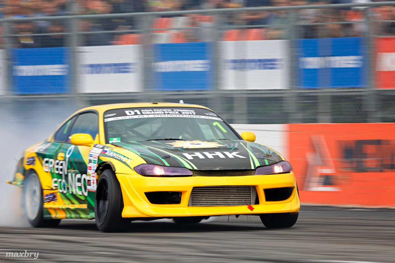 Nissan Silvia s15 d1