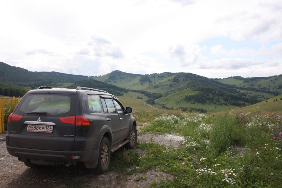Фото в бортжурнале Mitsubishi Pajero Sport (2G). Запчасти на фото: 3588K