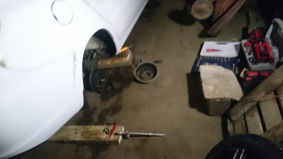 Решил поменять ступичный подшипник — Lada Гранта лифтбек, 1,6 л, 2014 ...