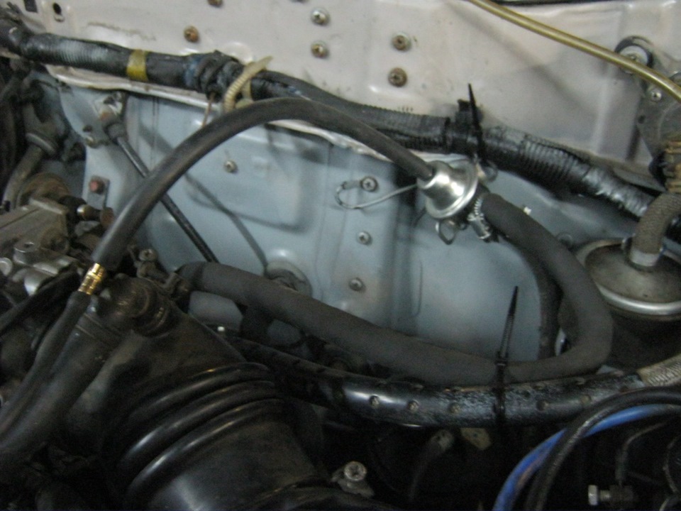 Все на месте — Nissan Bluebird (U11)