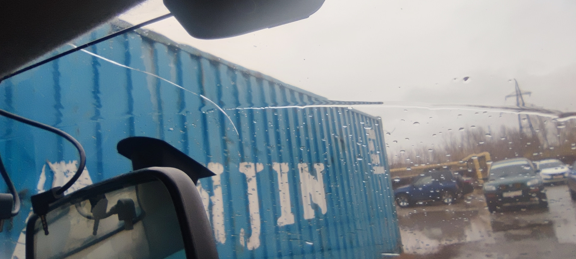 #26 Замена лобового стекла — Ford Focus Hatchback II, 1,6 л, 2011 года ...