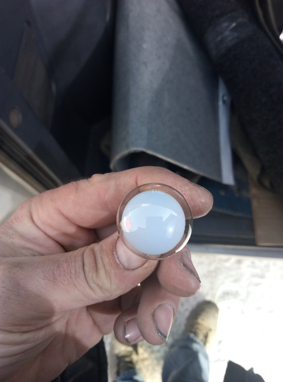 поменял лампы в задних фонарях, на стопах — Toyota RAV4 (I), 2 л, 1995 ...