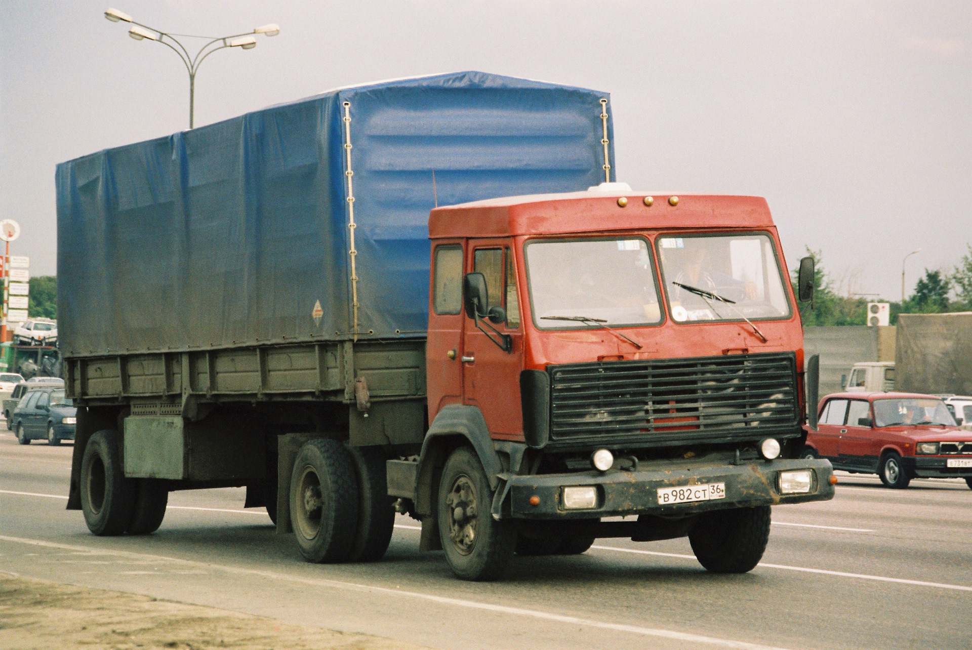 Каз это. Каз-608 Колхида. Каз-608 Колхида тягач. Автомобиль Колхида каз 608. Горный тягач Колхида.