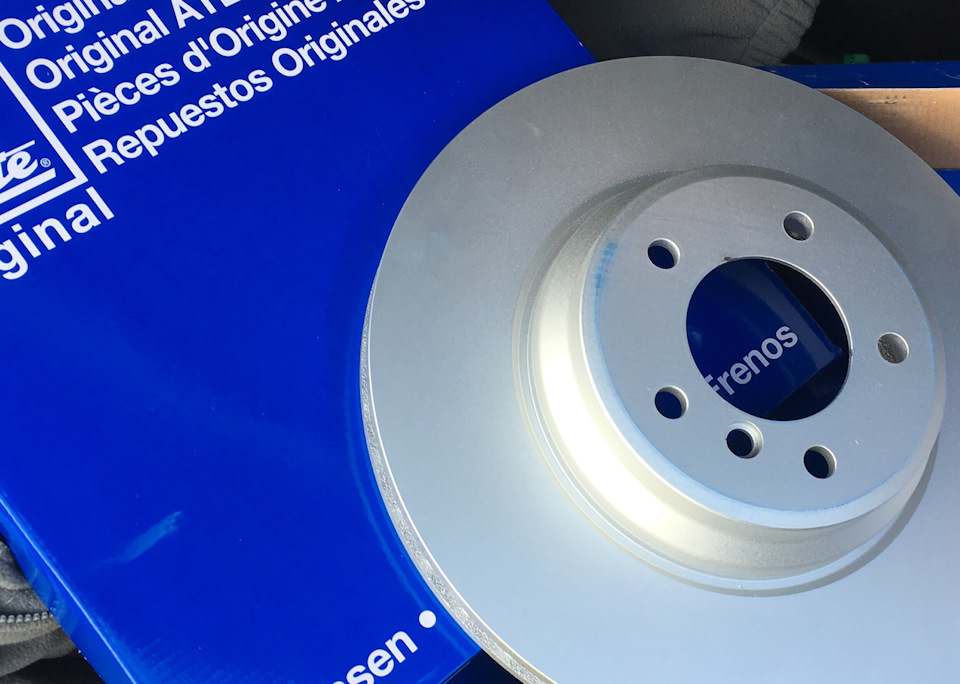 Замена тормозных дисков — BMW 3 series Coupe (E92), 3 л, 2008 года ...