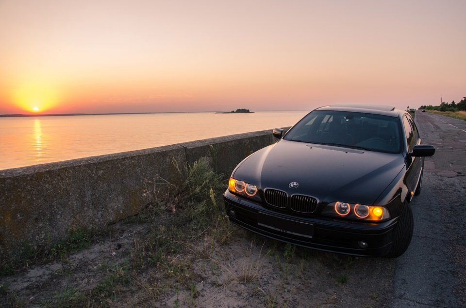 BMW 5 e39 ночью