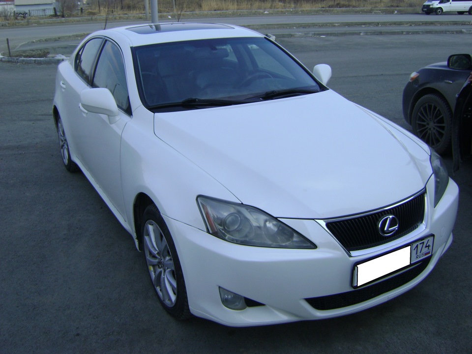 Lexus IS 250 visual inspection