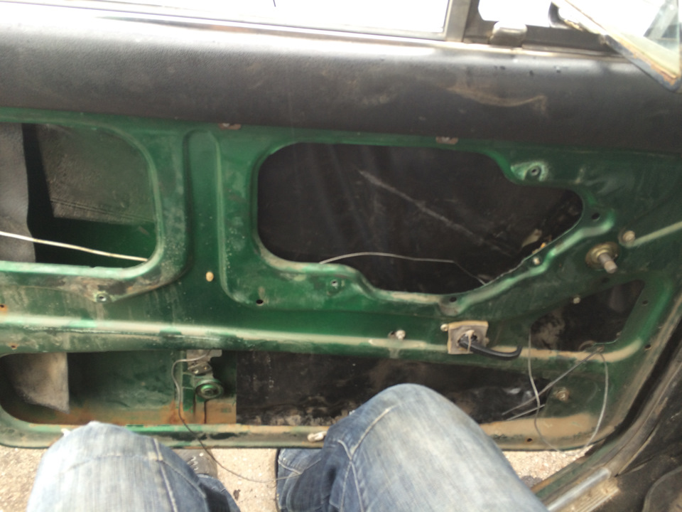 Сломался передний стеклоподъемник — Lada 21065, 1,6 л, 2000 года ...