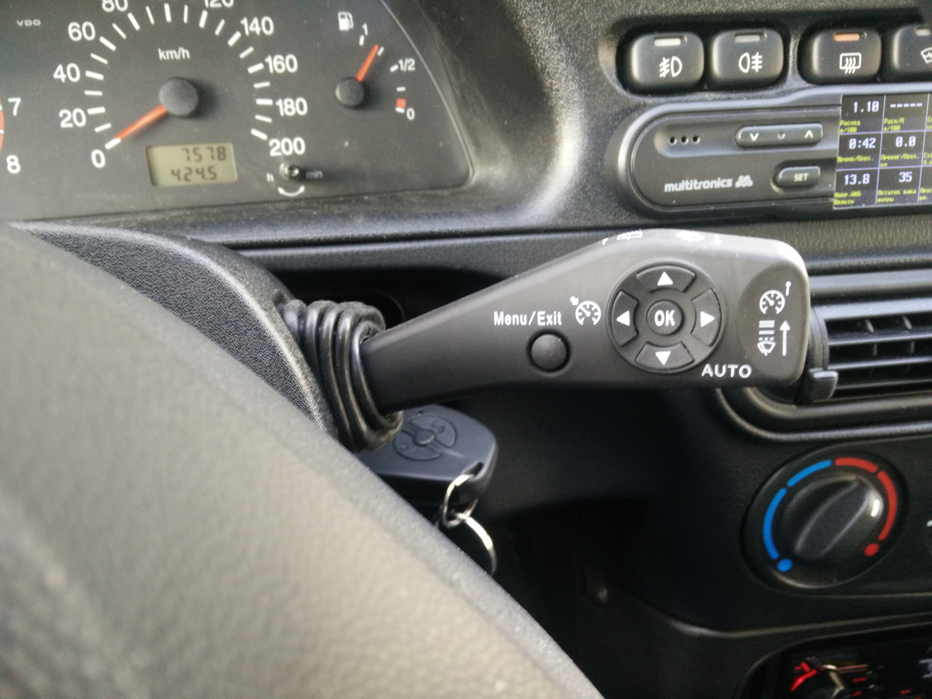 нива шевроле 5 год кнопки управления. блок отопителя шевроле нива. салон нива 2009 шивоале. модуль управления кондиционером шевроле нива 2018. пересвет кнопок нива шевроле.