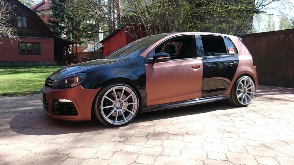 Volkswagen Golf 6 камуфляж