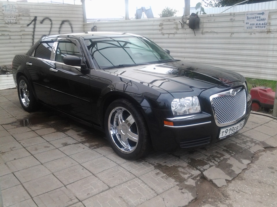 Chrysler 300c Bentley Style