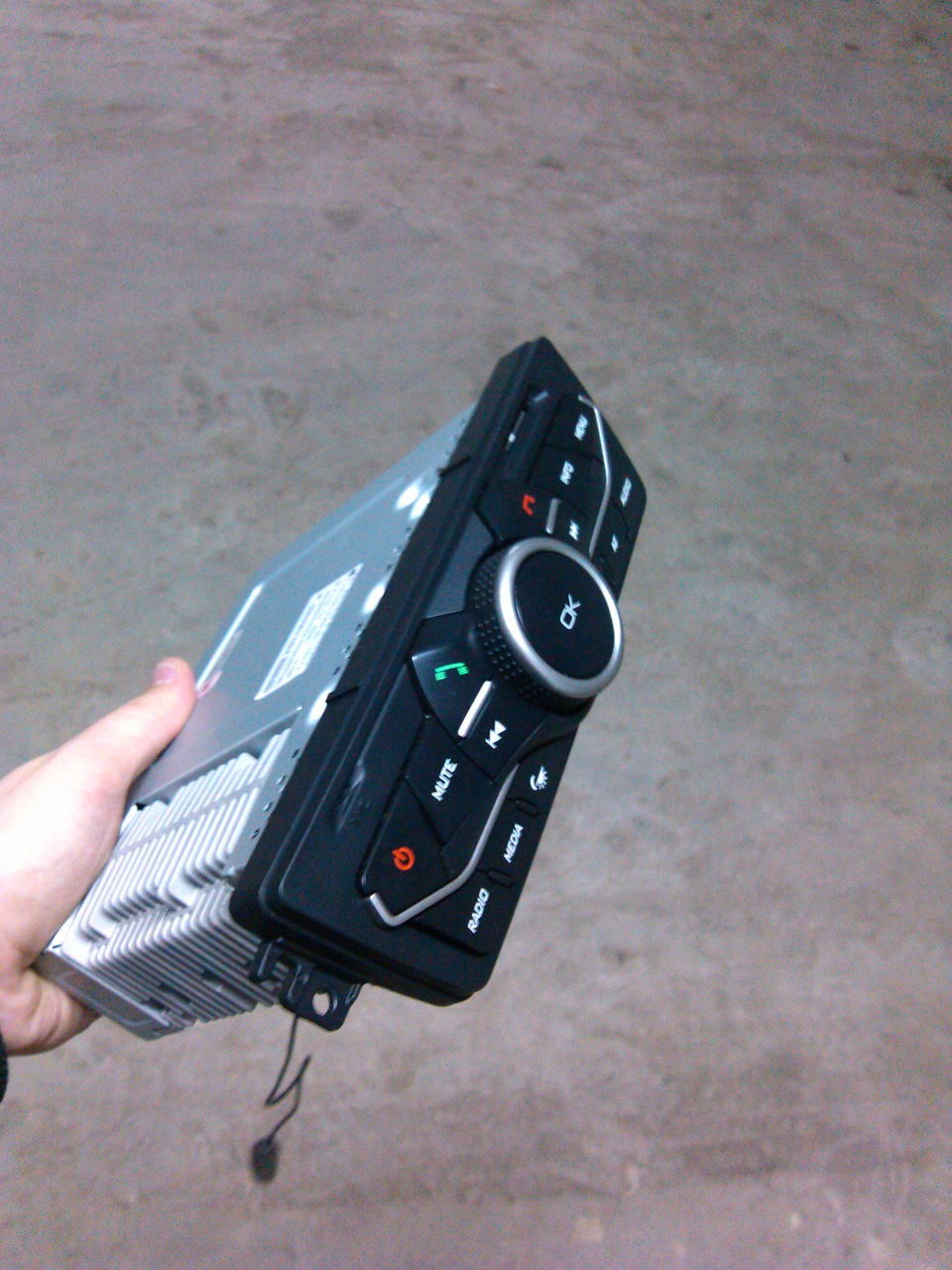 Частичный разбор торпеды и прокладка зарядки для регистратора. — Lada ...